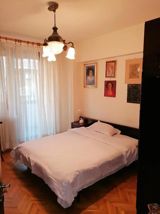 Apartment In The Historical Center Bucarest